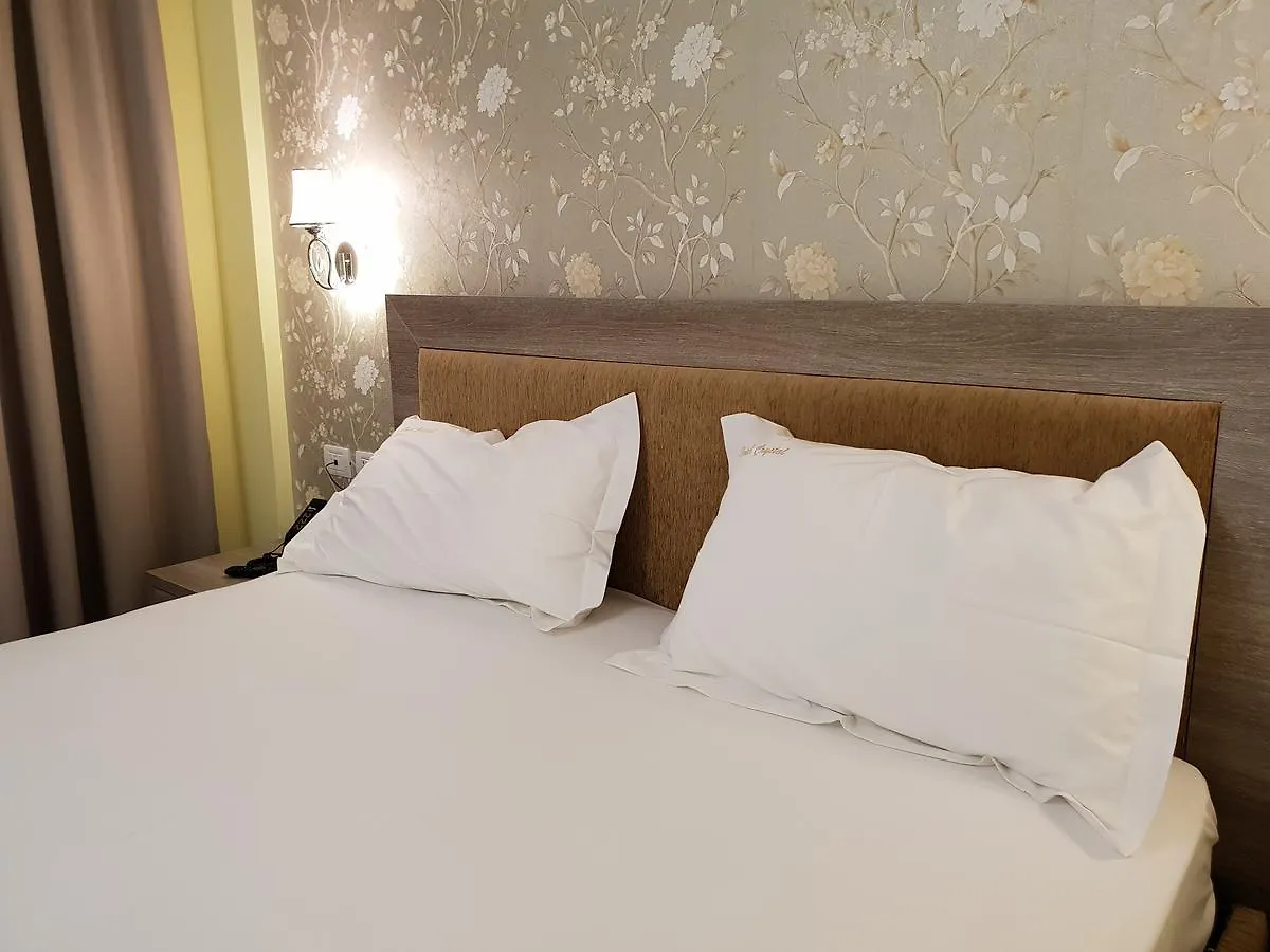 Crystal Hotel Durres