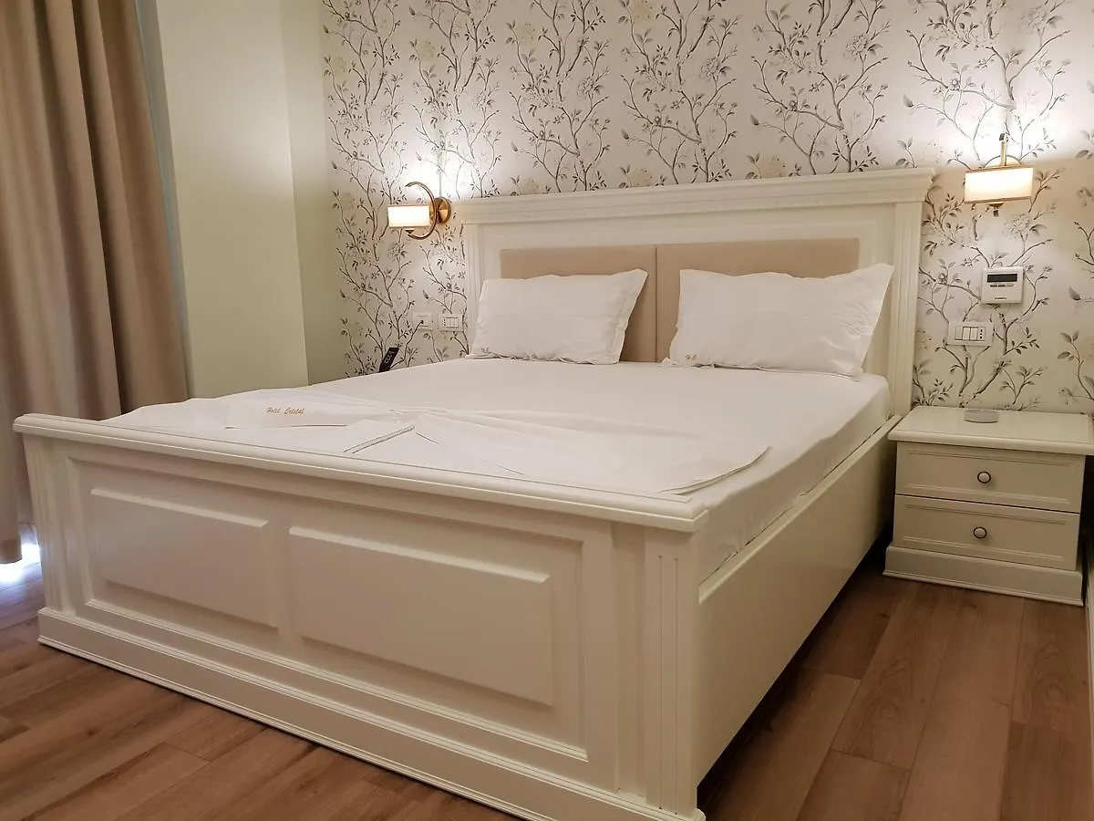 Crystal Hotel Durres