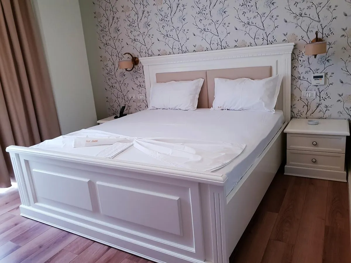 Crystal Hotel Durres