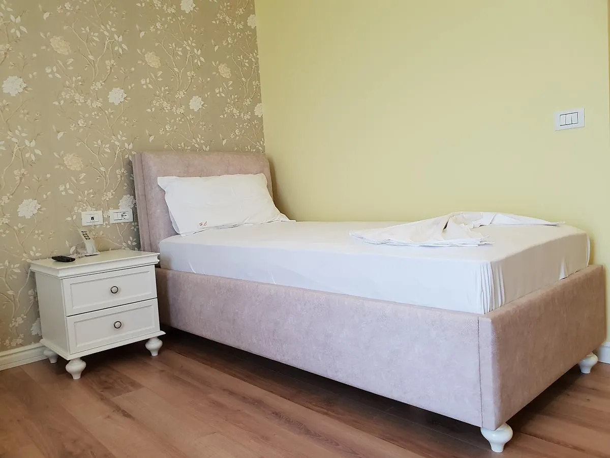 Crystal Hotel Durres