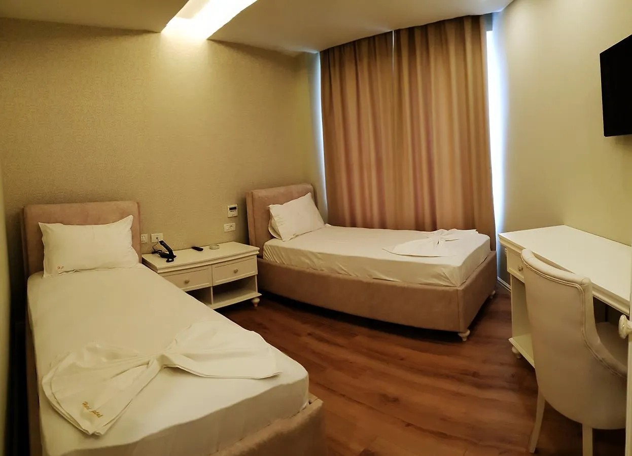 Crystal Hotel Durres
