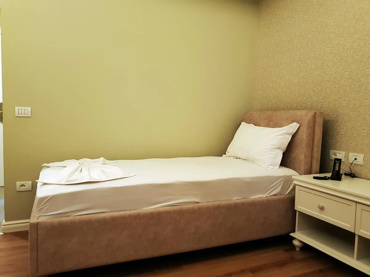 Crystal Hotel Durres